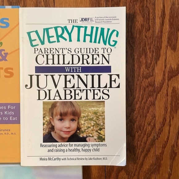 Lot of 5 books related to Diabetes information / cookbook Type One Juvenile - Picture 6 of 12